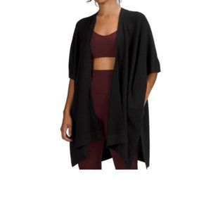 NWT* Lululemon black merino short sleeve wrap M/L NWT! Comfy! 100% merino wool